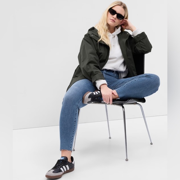 GAP Denim - NWT Gap Women’s high waisted skinny jeans 27 vintage wash